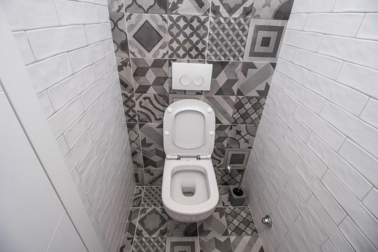 Dandelion Hostel Zadar Buitenkant foto