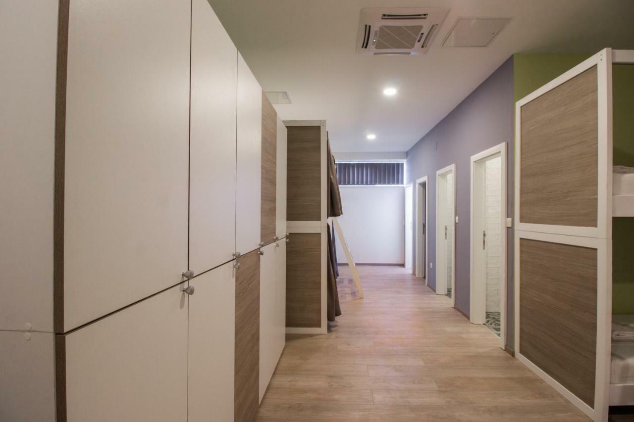 Dandelion Hostel Zadar Buitenkant foto
