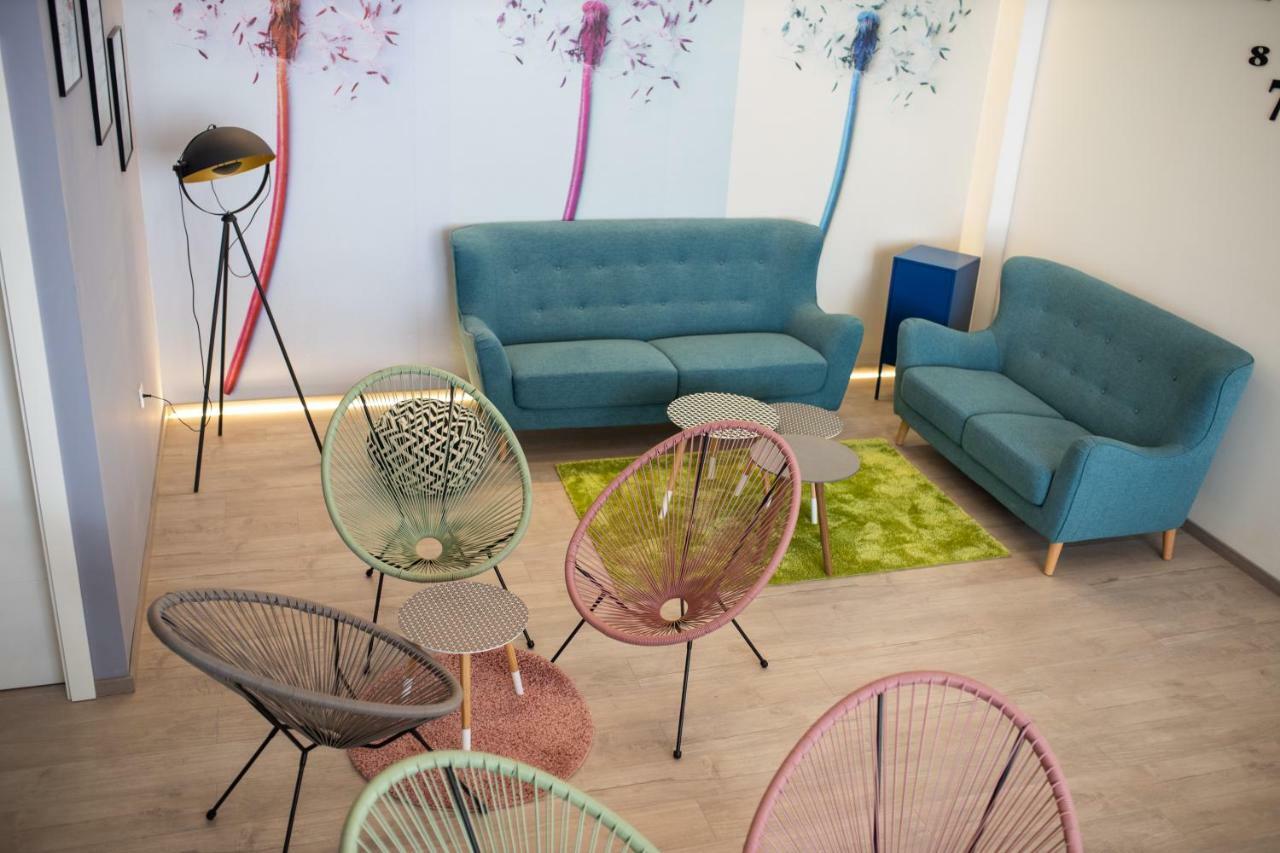 Dandelion Hostel Zadar Buitenkant foto