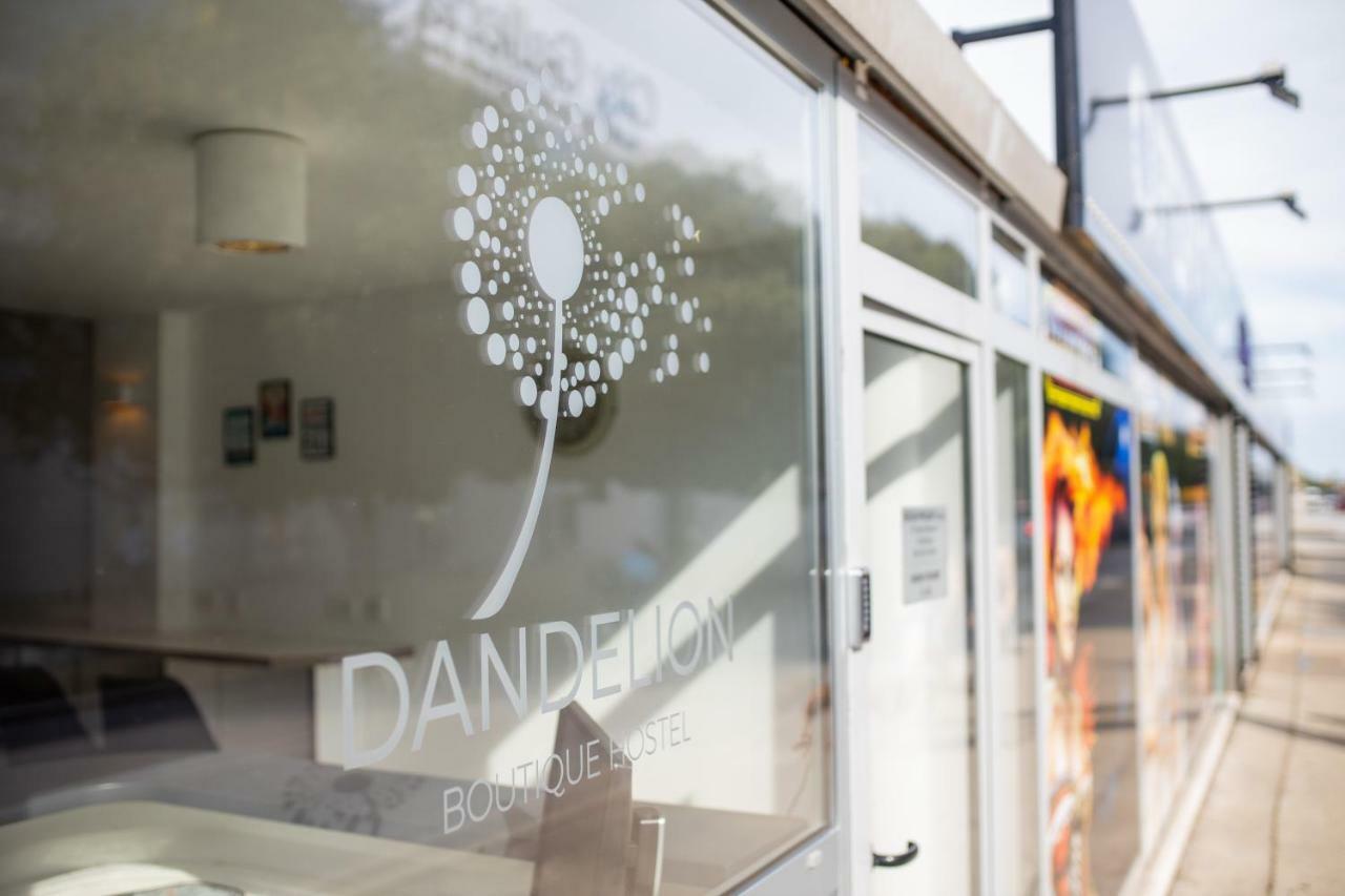 Dandelion Hostel Zadar Buitenkant foto
