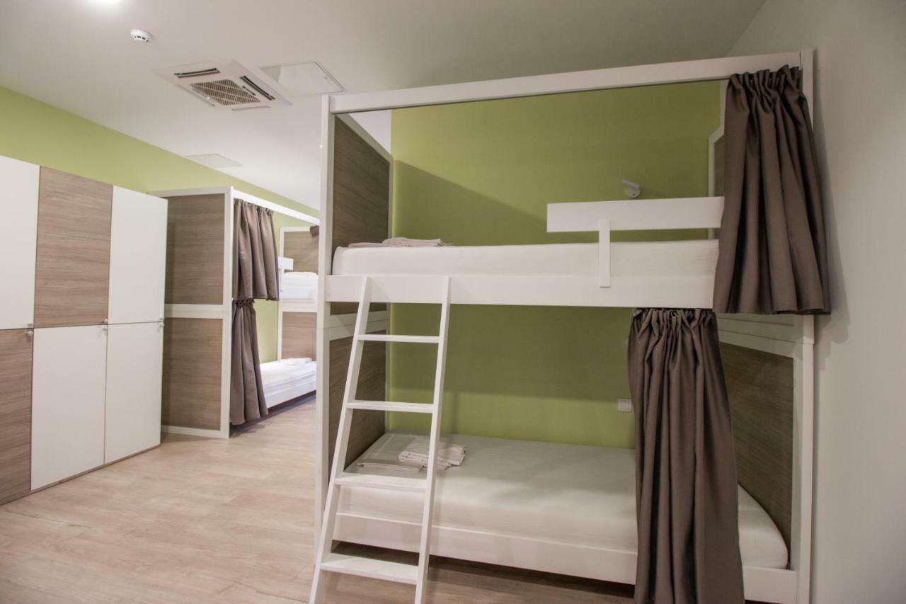 Dandelion Hostel Zadar Buitenkant foto
