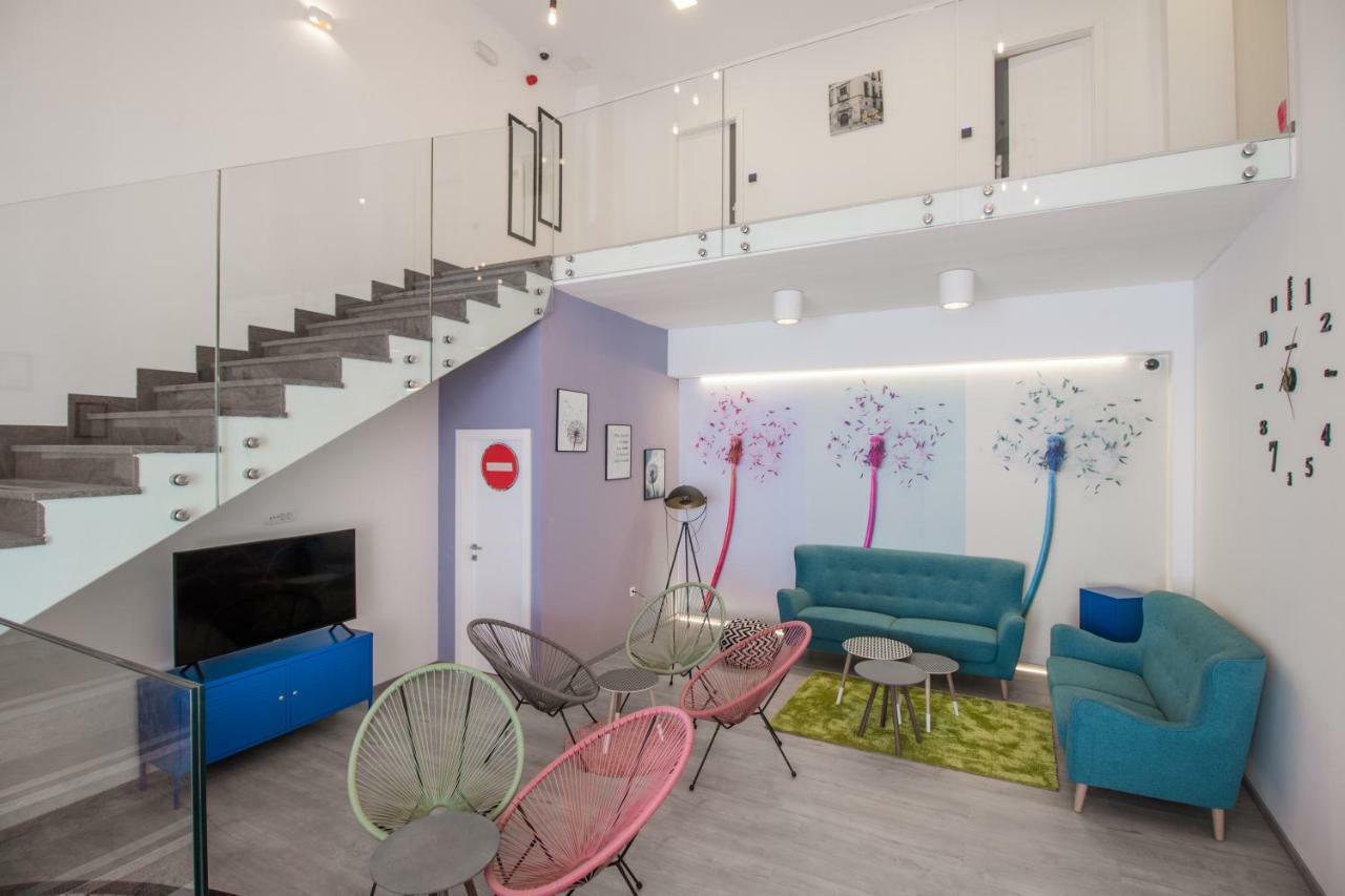 Dandelion Hostel Zadar Buitenkant foto