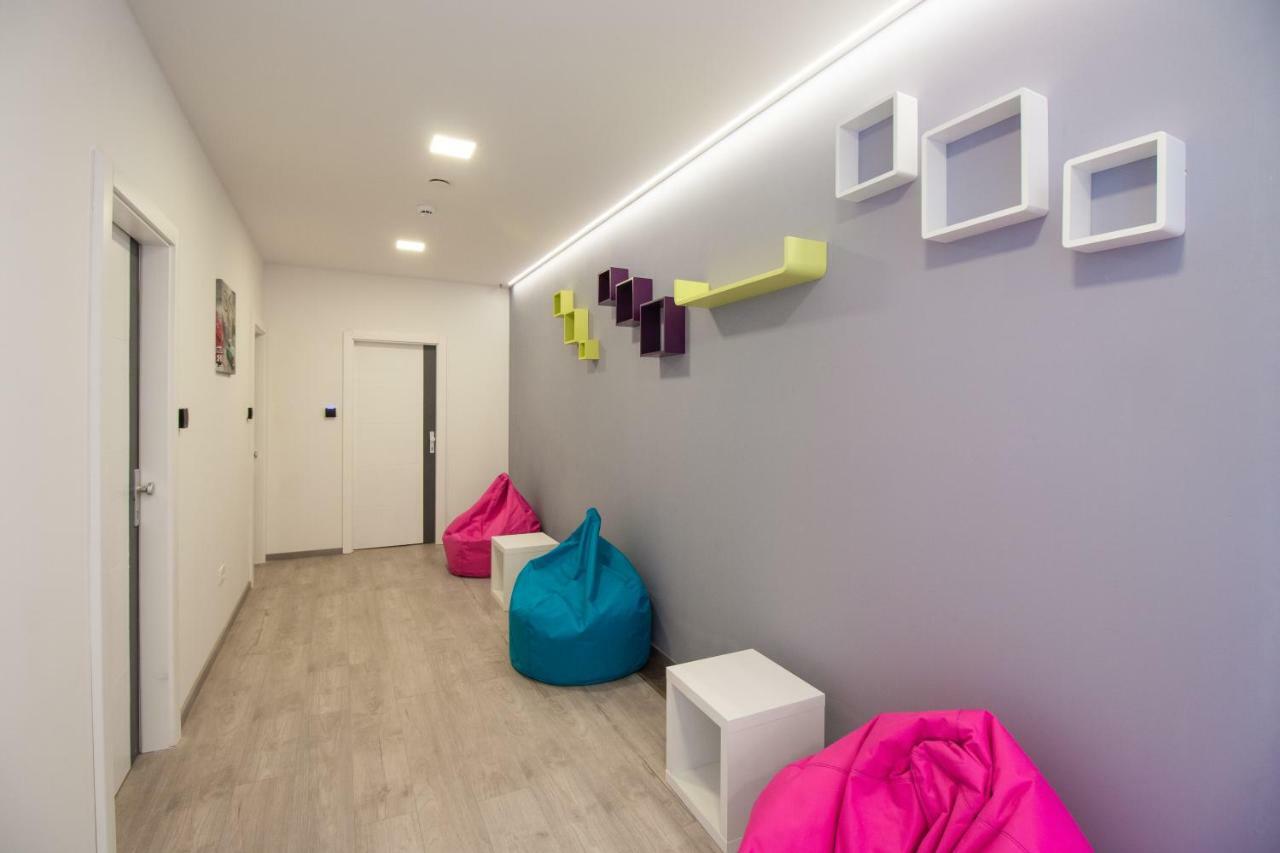 Dandelion Hostel Zadar Buitenkant foto