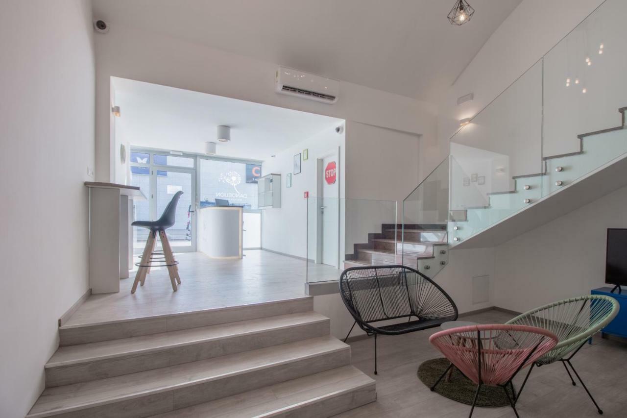 Dandelion Hostel Zadar Buitenkant foto