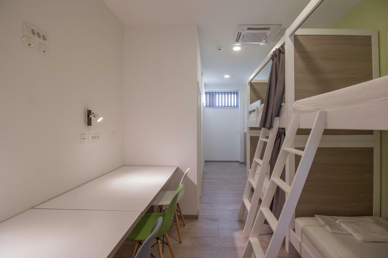 Dandelion Hostel Zadar Buitenkant foto