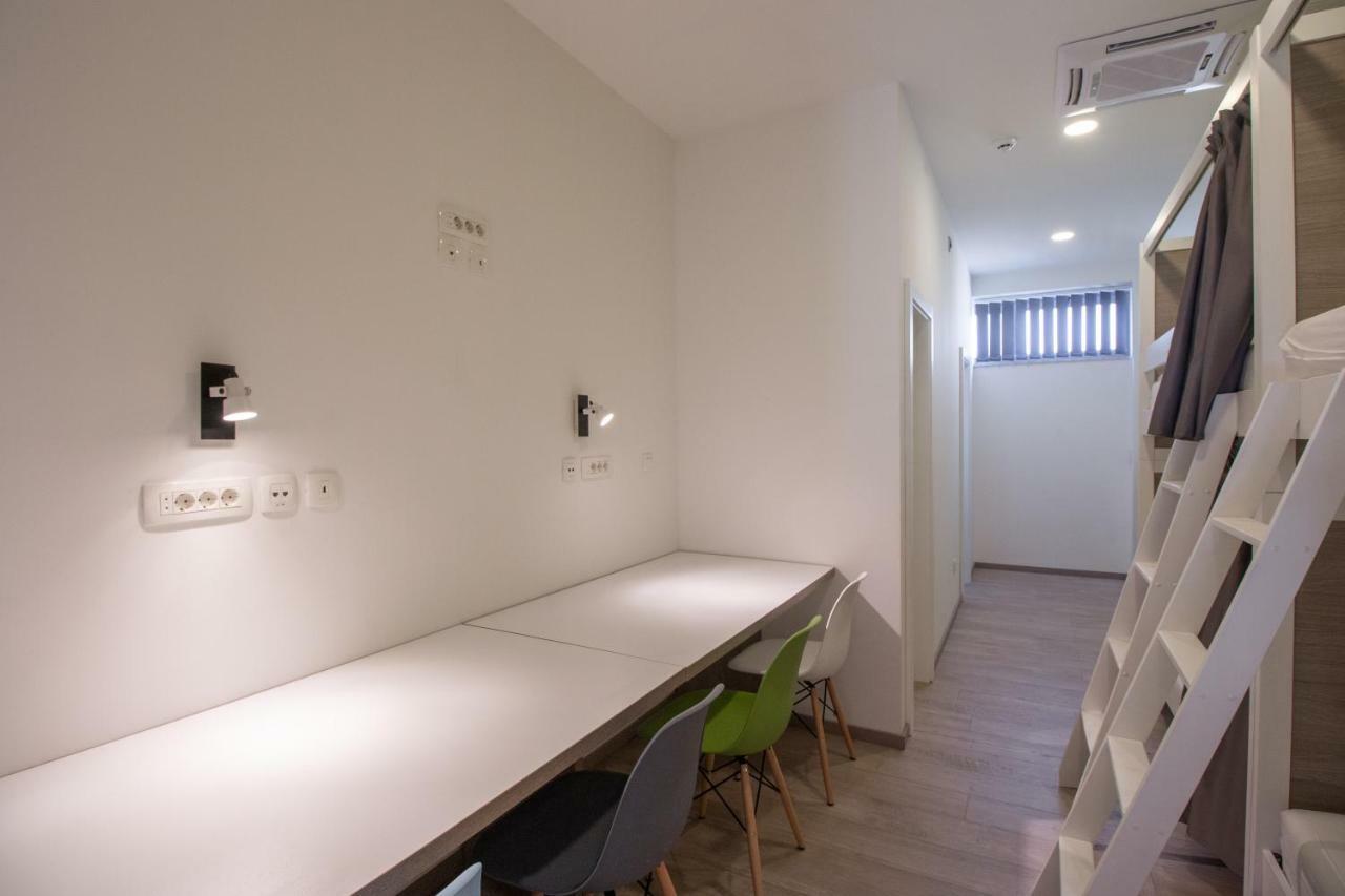Dandelion Hostel Zadar Buitenkant foto
